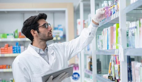 Handling pharmacies in a functional manner